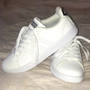 I am selling the adidas now cloudfoam sneaker!